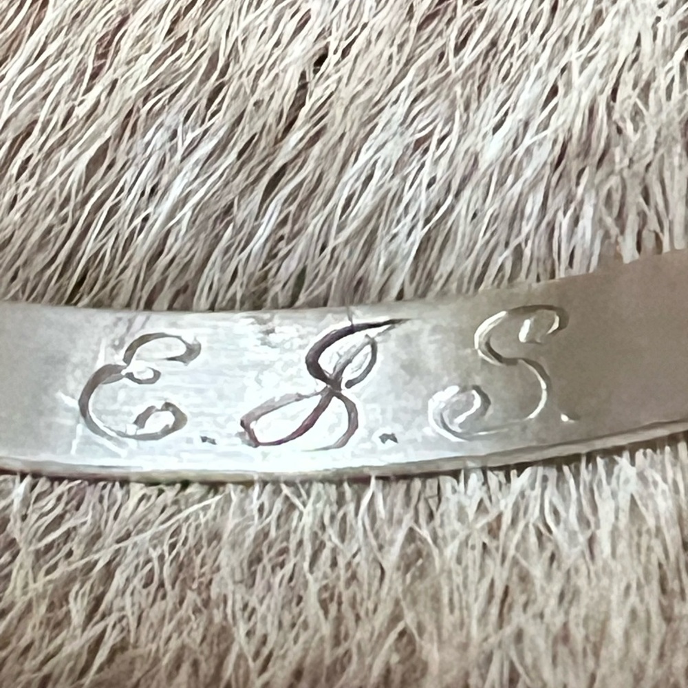 Beautiful Native Sterling Silver Bangle - image 6